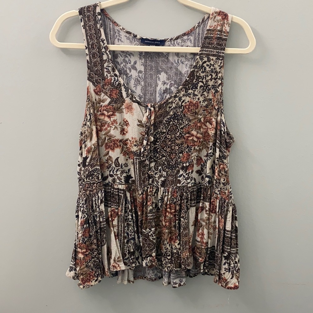 American Eagle babydoll style shirt.